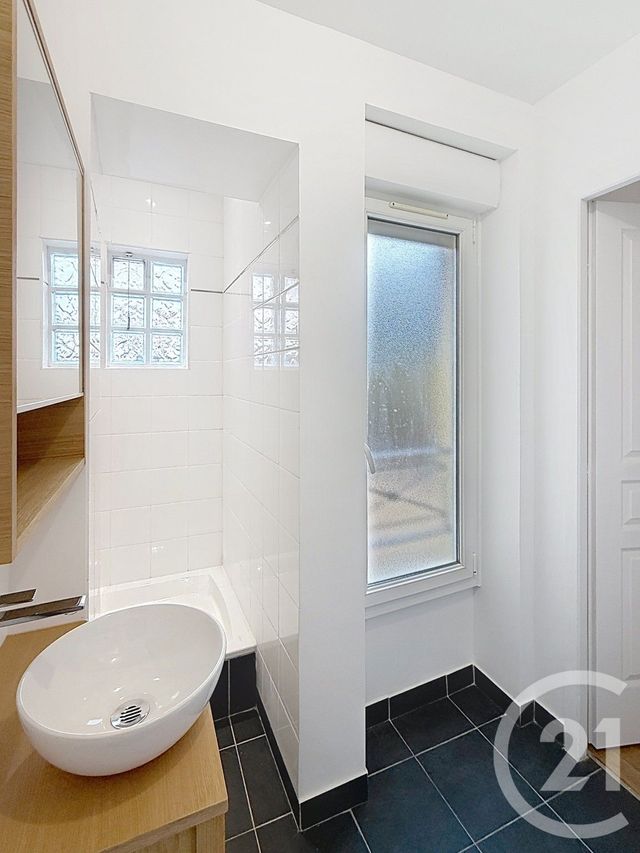 Appartement &agrave; louer - 2 pi&egrave;ces - 39,35 m2 - St Maur Des Fosses - 94 - ILE-DE-FRANCE