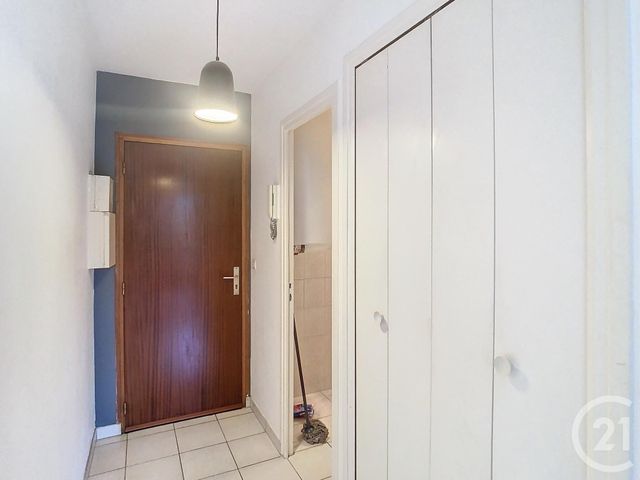 Appartement F1 &agrave; louer - 1 pi&egrave;ce - 27,44 m2 - Thiais - 94 - ILE-DE-FRANCE