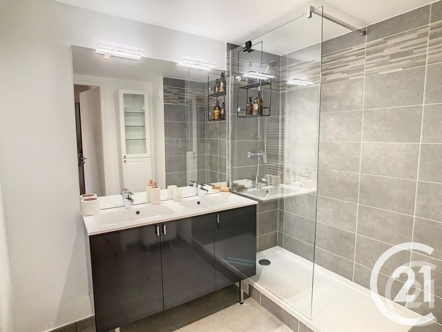 Appartement F3 &agrave; louer - 3 pi&egrave;ces - 60,42 m2 - Thiais - 94 - ILE-DE-FRANCE