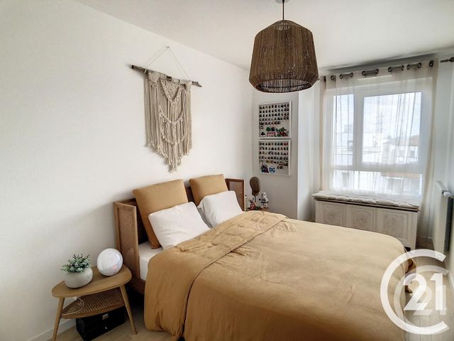 Appartement F3 &agrave; louer - 3 pi&egrave;ces - 60,42 m2 - Thiais - 94 - ILE-DE-FRANCE