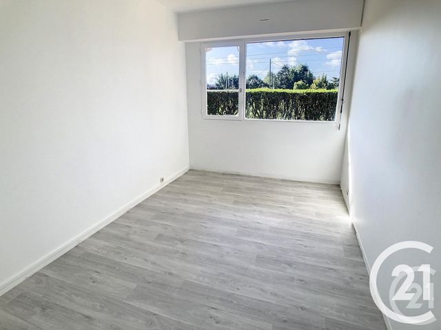 Appartement F3 &agrave; louer - 3 pi&egrave;ces - 65,52 m2 - Thiais - 94 - ILE-DE-FRANCE