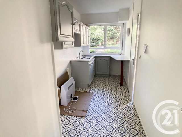 Appartement F3 &agrave; louer - 3 pi&egrave;ces - 65,52 m2 - Thiais - 94 - ILE-DE-FRANCE