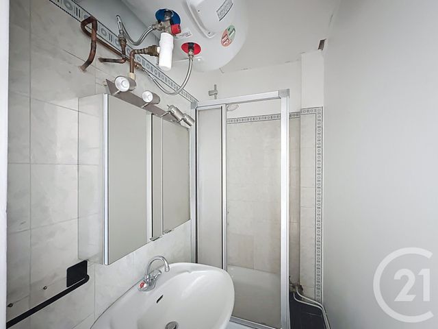 Appartement F3 &agrave; louer - 3 pi&egrave;ces - 51,03 m2 - Choisy Le Roi - 94 - ILE-DE-FRANCE