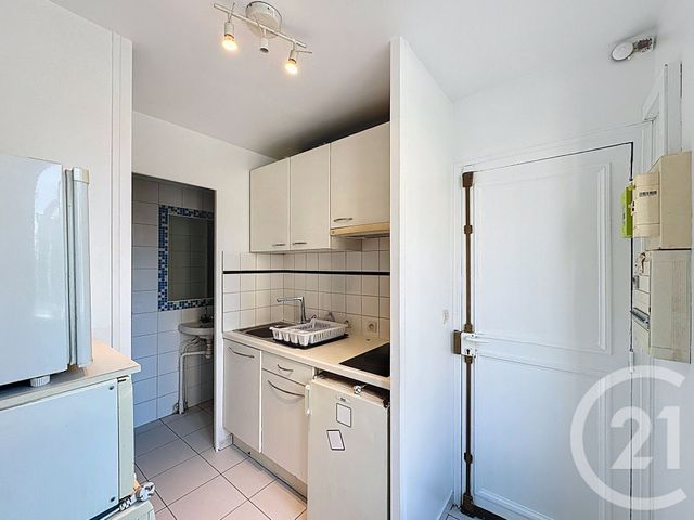 Appartement F1 &agrave; louer - 1 pi&egrave;ce - 23,40 m2 - Choisy Le Roi - 94 - ILE-DE-FRANCE