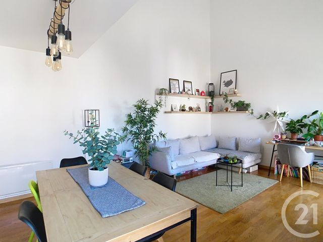 Appartement Duplex &agrave; vendre - 4 pi&egrave;ces - 90,60 m2 - Thiais - 94 - ILE-DE-FRANCE