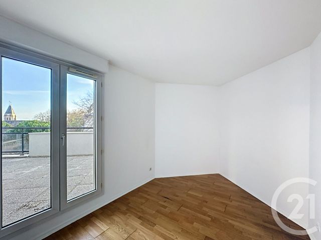 Appartement F3 &agrave; louer - 3 pi&egrave;ces - 77,30 m2 - Thiais - 94 - ILE-DE-FRANCE