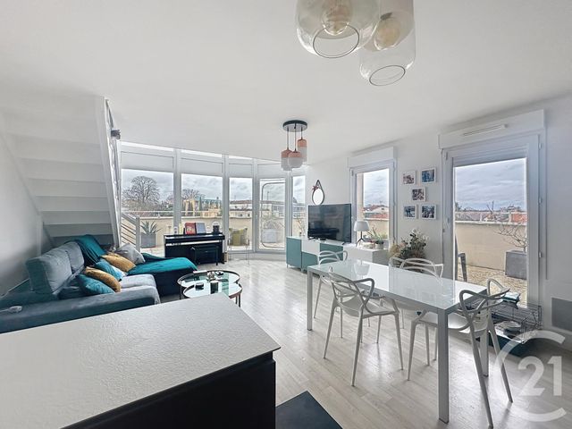 Appartement Duplex &agrave; vendre - 5 pi&egrave;ces - 98,18 m2 - Villeneuve Le Roi - 94 - ILE-DE-FRANCE