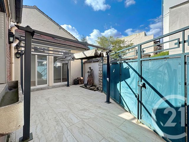 Maison &agrave; vendre - 11 pi&egrave;ces - 194,17 m2 - Villejuif - 94 - ILE-DE-FRANCE
