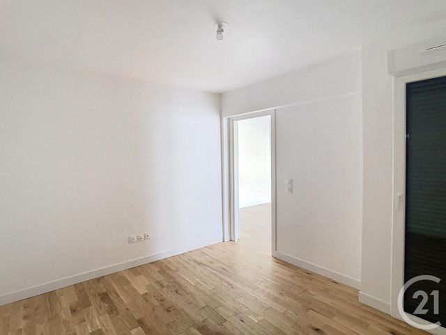 Appartement F2 &agrave; louer - 2 pi&egrave;ces - 40,90 m2 - Thiais - 94 - ILE-DE-FRANCE