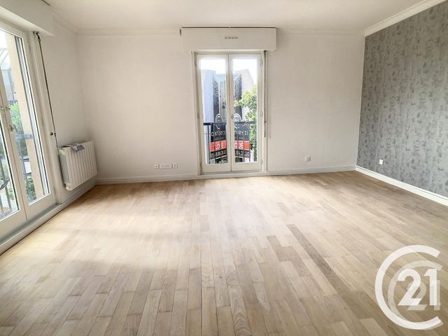 Appartement F3 &agrave; louer - 3 pi&egrave;ces - 68,15 m2 - Thiais - 94 - ILE-DE-FRANCE
