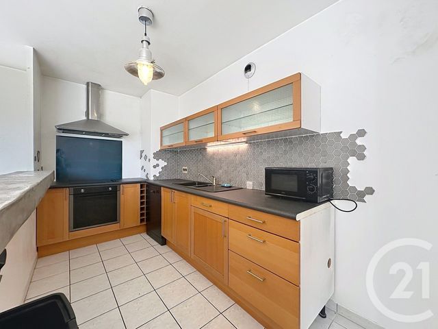 Appartement F3 &agrave; louer - 2 pi&egrave;ces - 65,75 m2 - Choisy Le Roi - 94 - ILE-DE-FRANCE