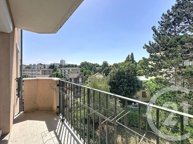 Appartement F3 &agrave; louer - 3 pi&egrave;ces - 61,79 m2 - Thiais - 94 - ILE-DE-FRANCE