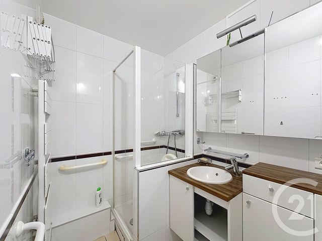 Appartement F3 &agrave; louer - 3 pi&egrave;ces - 61,79 m2 - Thiais - 94 - ILE-DE-FRANCE