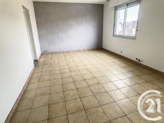 Appartement F1 &agrave; louer - 1 pi&egrave;ce - 30,71 m2 - Thiais - 94 - ILE-DE-FRANCE
