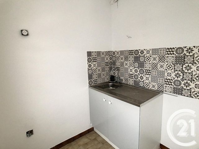 Appartement F1 &agrave; louer - 1 pi&egrave;ce - 30,71 m2 - Thiais - 94 - ILE-DE-FRANCE