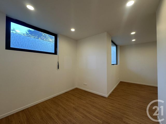 Local commercial à louer - 21.0 m2 - 69 - Rhone