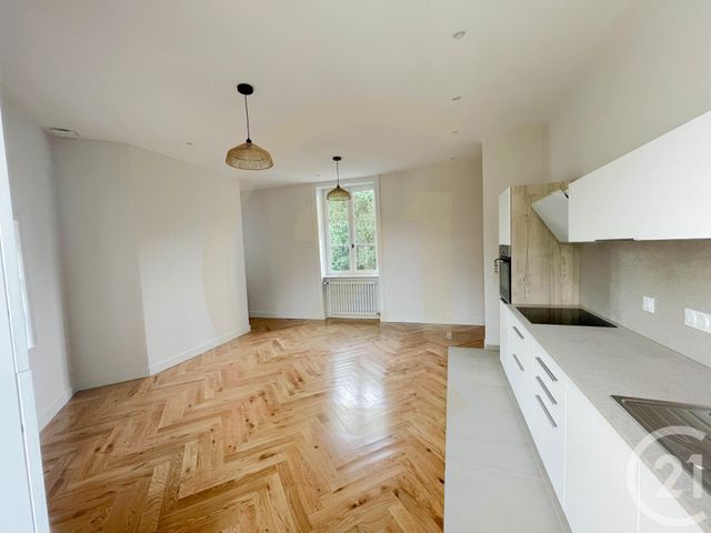 Appartement F5 &agrave; louer - 5 pi&egrave;ces - 91,91 m2 - St Didier Au Mont D Or - 69 - RHONE-ALPES