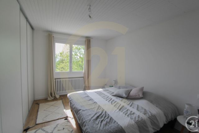 Maison &agrave; louer - 9 pi&egrave;ces - 188,40 m2 - Limonest - 69 - RHONE-ALPES