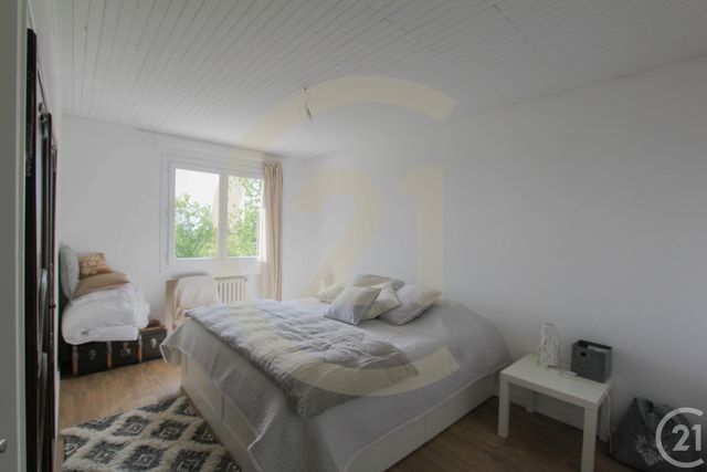 Maison &agrave; louer - 9 pi&egrave;ces - 188,40 m2 - Limonest - 69 - RHONE-ALPES