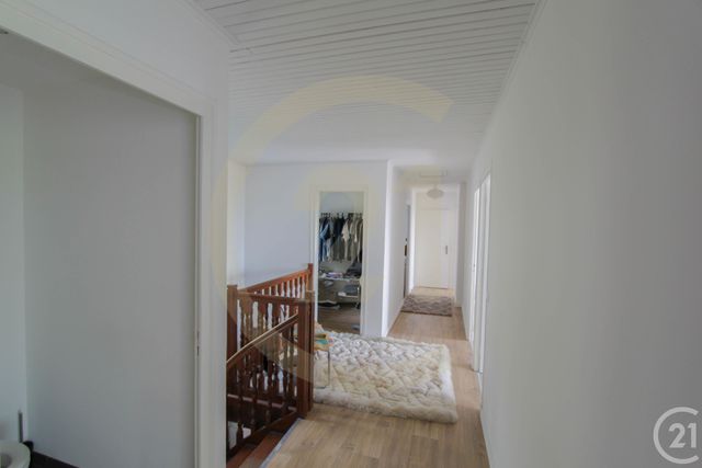 Maison &agrave; louer - 9 pi&egrave;ces - 188,40 m2 - Limonest - 69 - RHONE-ALPES