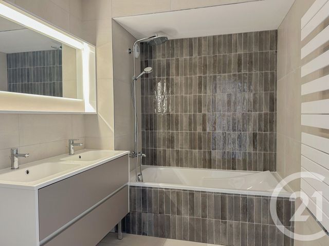 Appartement T4 &agrave; vendre - 4 pi&egrave;ces - 123,55 m2 - Champagne Au Mont D Or - 69 - RHONE-ALPES