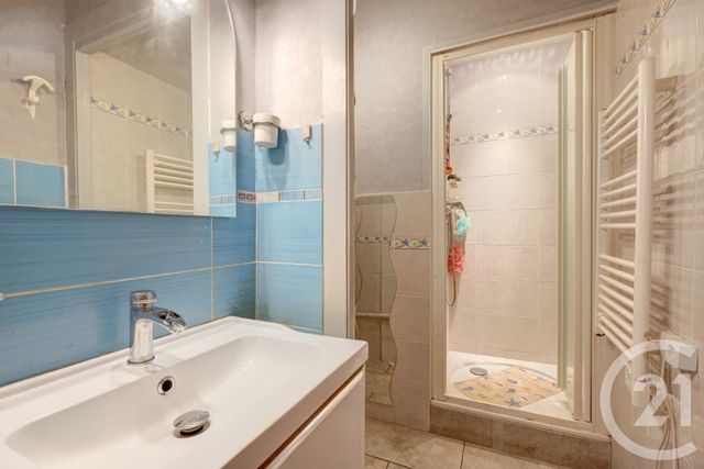 Appartement T3 &agrave; vendre - 3 pi&egrave;ces - 69,77 m2 - Couzon Au Mont D Or - 69 - RHONE-ALPES