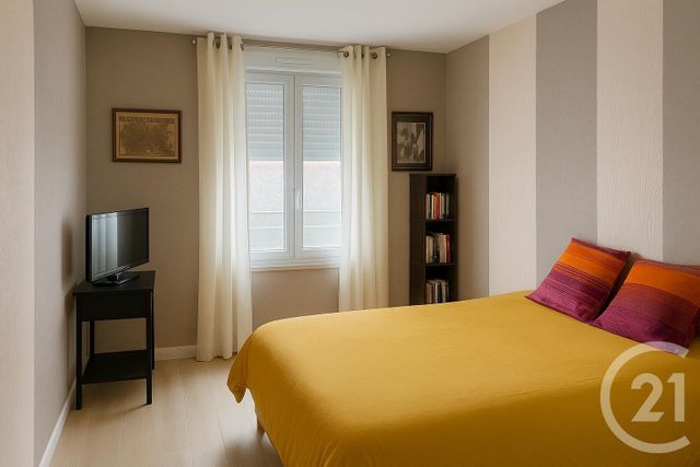 Appartement T3 &agrave; louer - 3 pi&egrave;ces - 71,22 m2 - Champagne Au Mont D Or - 69 - RHONE-ALPES