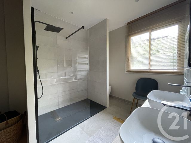 Maison &agrave; louer - 7 pi&egrave;ces - 177,62 m2 - St Didier Au Mont D Or - 69 - RHONE-ALPES