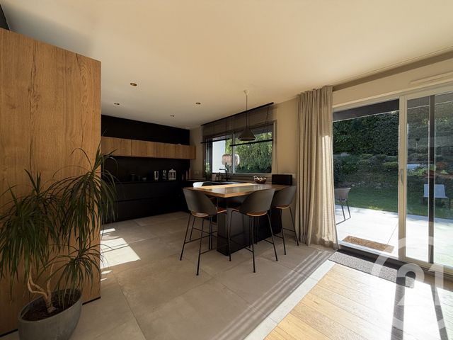 Maison &agrave; louer - 7 pi&egrave;ces - 177,62 m2 - St Didier Au Mont D Or - 69 - RHONE-ALPES