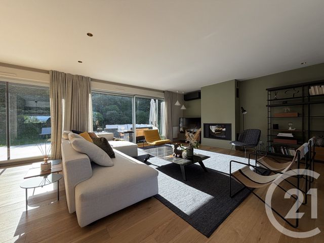 Maison &agrave; louer - 7 pi&egrave;ces - 177,62 m2 - St Didier Au Mont D Or - 69 - RHONE-ALPES