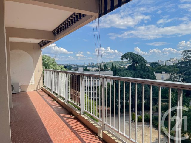 Appartement F6 &agrave; louer - 6 pi&egrave;ces - 125,32 m2 - Ecully - 69 - RHONE-ALPES