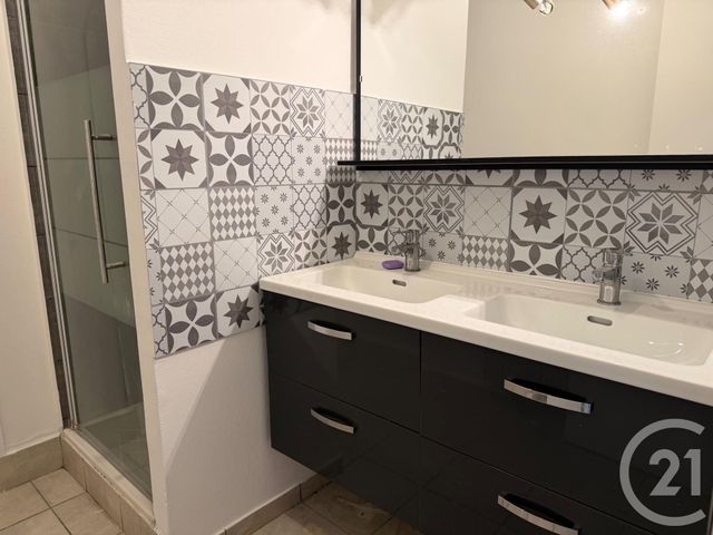 Appartement F6 &agrave; louer - 6 pi&egrave;ces - 125,32 m2 - Ecully - 69 - RHONE-ALPES