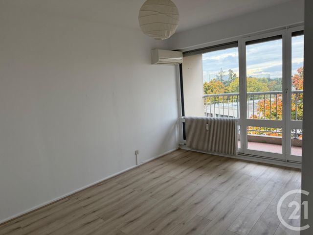 Appartement F6 &agrave; louer - 6 pi&egrave;ces - 125,32 m2 - Ecully - 69 - RHONE-ALPES