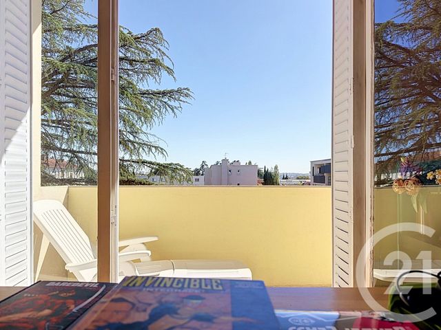 Appartement 4 pièces 65 m² · à Champagne-au-Mont-d'Or · 64,6 m² · 189 000 €