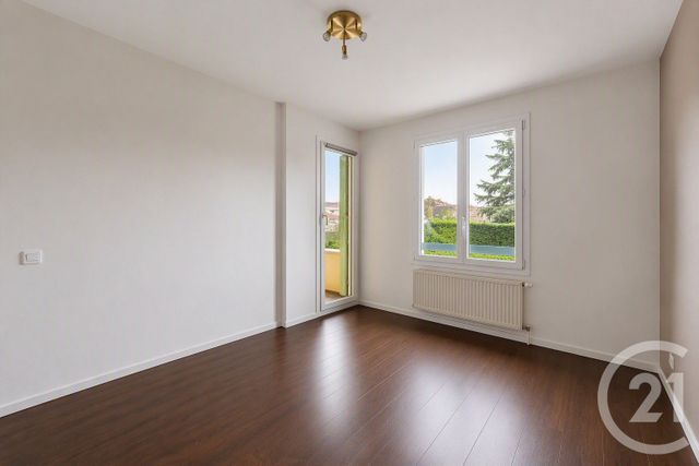 Appartement F3 &agrave; louer - 3 pi&egrave;ces - 97,55 m2 - Champagne Au Mont D Or - 69 - RHONE-ALPES