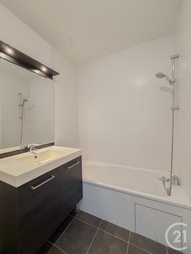 Appartement T3 &agrave; vendre - 3 pi&egrave;ces - 61,24 m2 - Villeurbanne - 69 - RHONE-ALPES