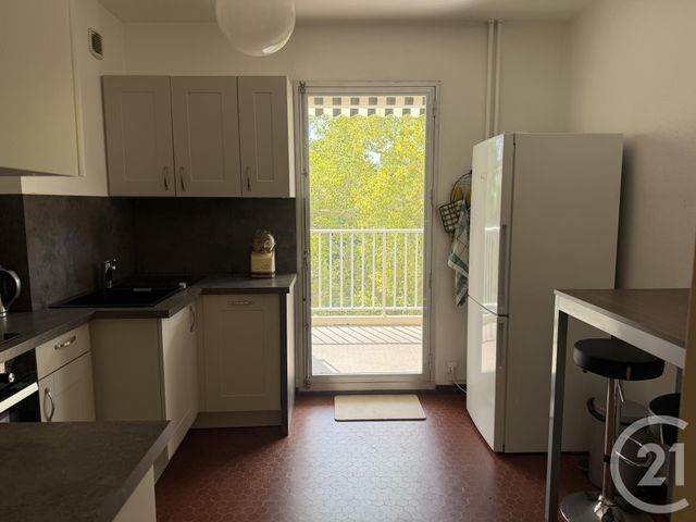 Appartement F4 &agrave; louer - 4 pi&egrave;ces - 101,47 m2 - Ecully - 69 - RHONE-ALPES