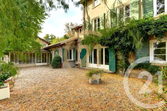 Maison 9 pièces 268 m² · à Champagne-au-Mont-d'Or · 268 m² · 1 332 000 €