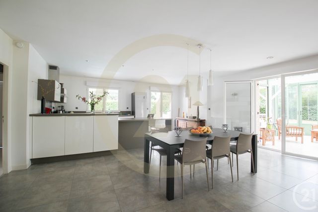 Maison &agrave; louer - 5 pi&egrave;ces - 149,45 m2 - Champagne Au Mont D Or - 69 - RHONE-ALPES