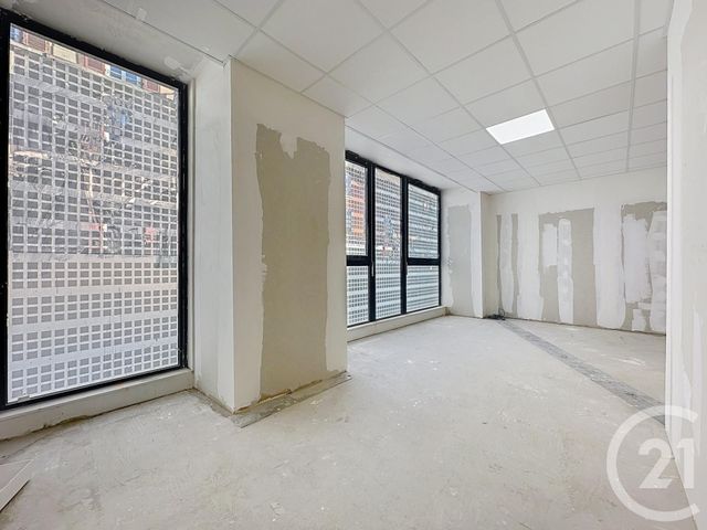 Appartement Local à louer - 4 pièces - 85 m2 - Belfort - 90 - FRANCHE-COMTE