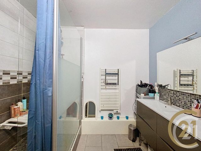 Appartement F5 à vendre - 5 pièces - 92,63 m2 - Montbeliard - 25 - FRANCHE-COMTE