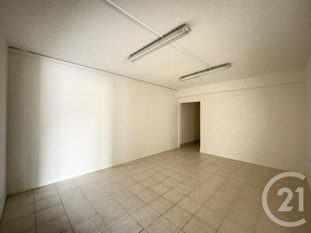 Appartement Local à louer - 1 pièce - 130 m2 - Audincourt - 25 - FRANCHE-COMTE