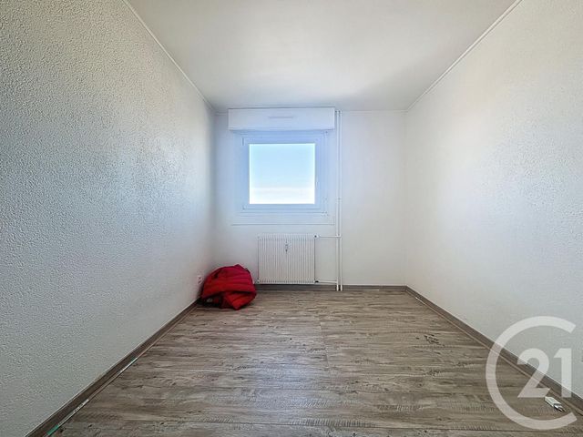 Appartement F5 à vendre - 5 pièces - 83,60 m2 - Sochaux - 25 - FRANCHE-COMTE