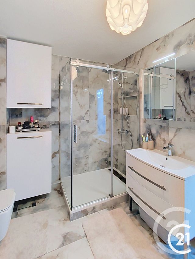 Appartement F5 &agrave; vendre - 5 pi&egrave;ces - 111,07 m2 - Montbeliard - 25 - FRANCHE-COMTE