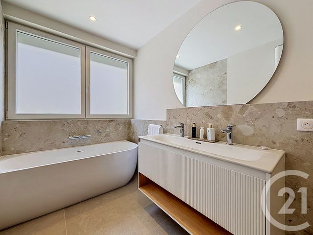Appartement F5 &agrave; vendre - 5 pi&egrave;ces - 135,01 m2 - Montbeliard - 25 - FRANCHE-COMTE