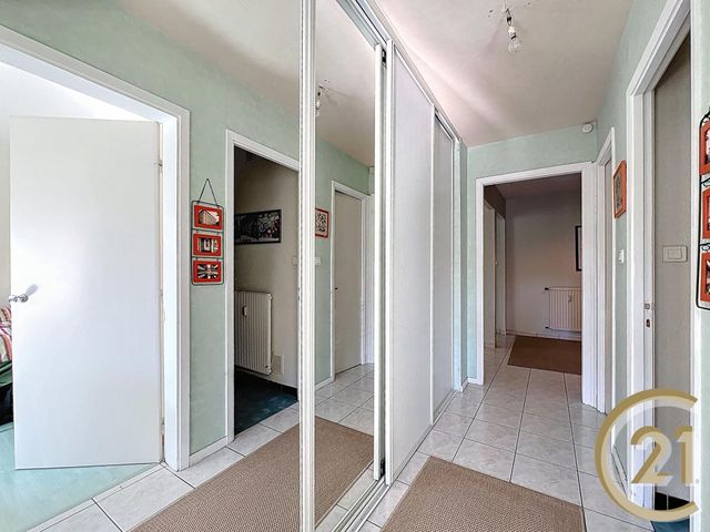 Appartement F9 à vendre - 4 pièces - 93,01 m2 - Montbeliard - 25 - FRANCHE-COMTE