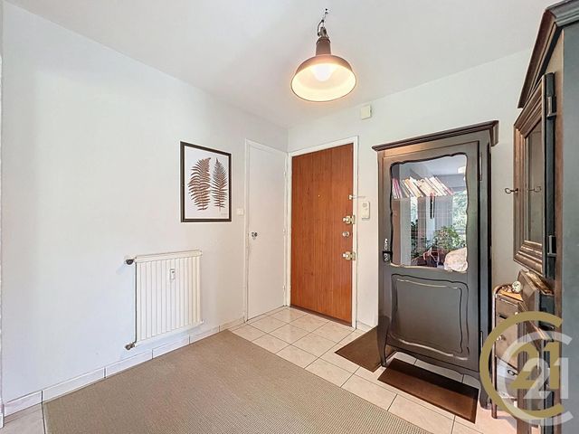 Appartement F9 à vendre - 4 pièces - 93,01 m2 - Montbeliard - 25 - FRANCHE-COMTE