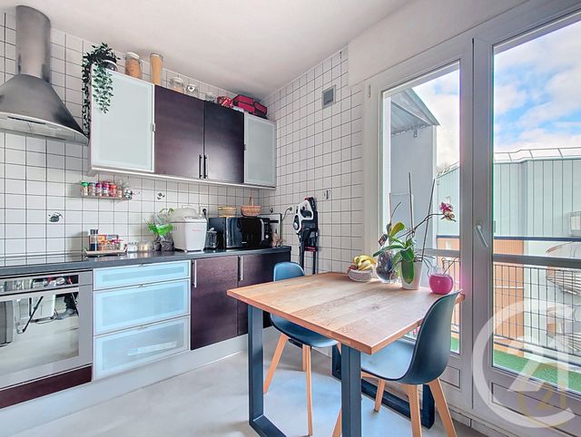 Appartement F5 &agrave; vendre - 5 pi&egrave;ces - 93,25 m2 - Montbeliard - 25 - FRANCHE-COMTE