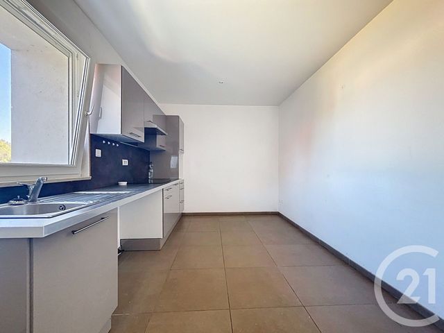 Appartement F4 à louer - 4 pièces - 81 m2 - Ste Suzanne - 25 - FRANCHE-COMTE