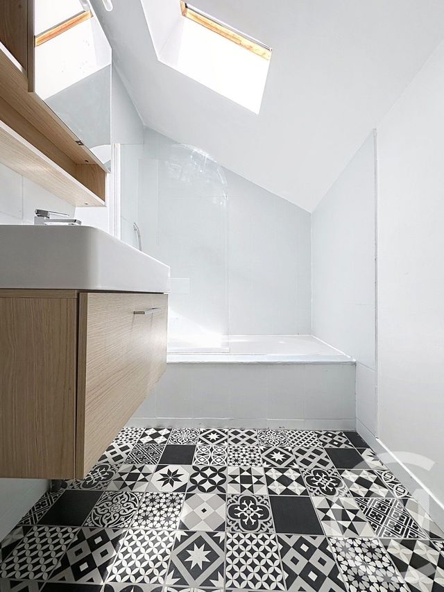 Appartement F3 bis à louer - 3 pièces - 65 m2 - Montbeliard - 25 - FRANCHE-COMTE